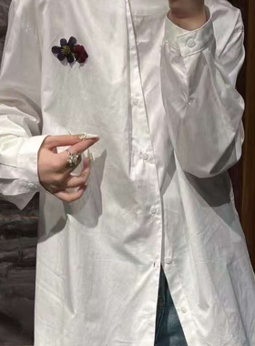 一起-26年早春上新啦法式设计感花朵立领衬衫(配胸针)YS4-Js021