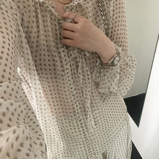 一起.egg法式 8一2613 优雅高品质宽松木耳边衬衫