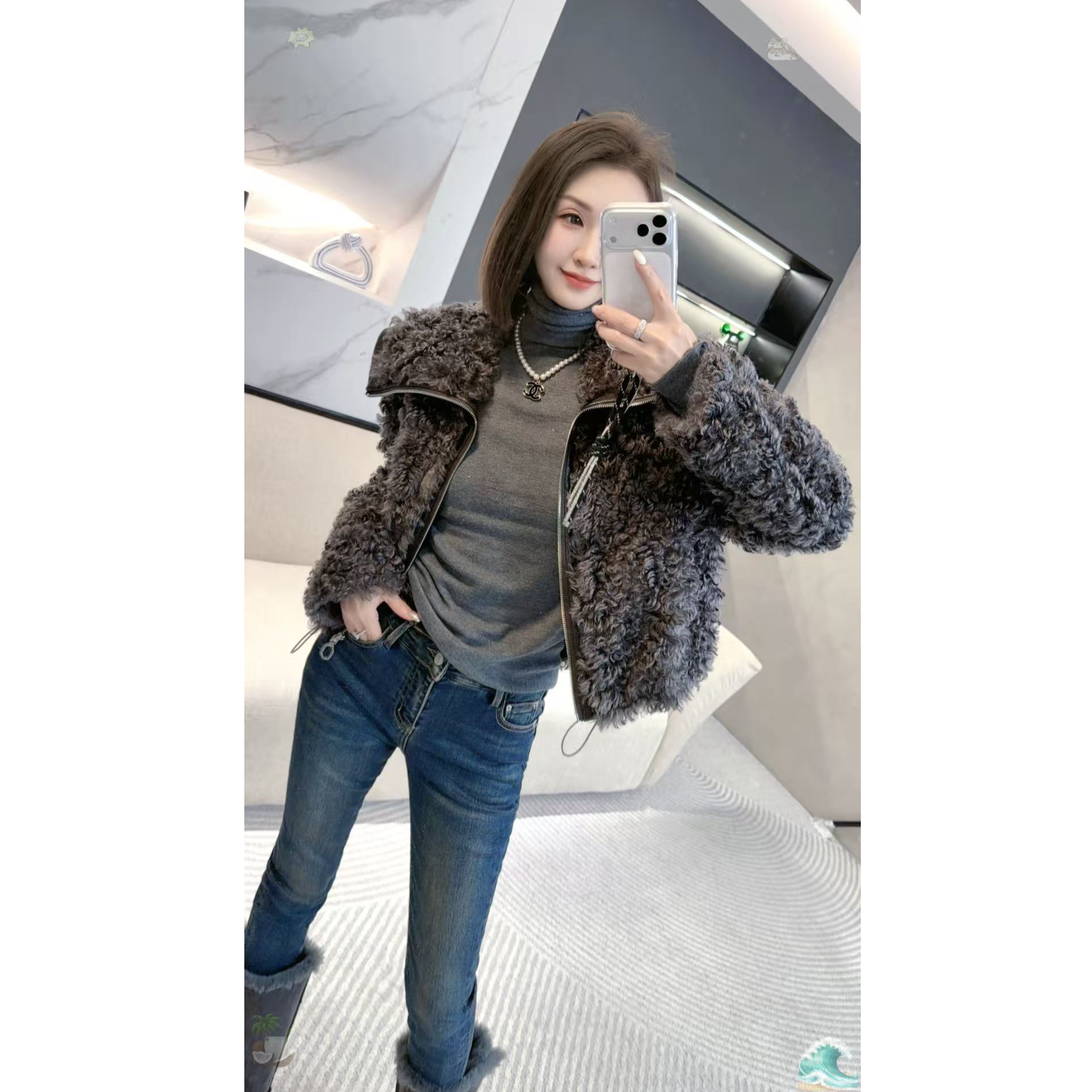 熙薇【软软云朵】2025冬季新款大翻领羊卷毛保暖外套H6234
