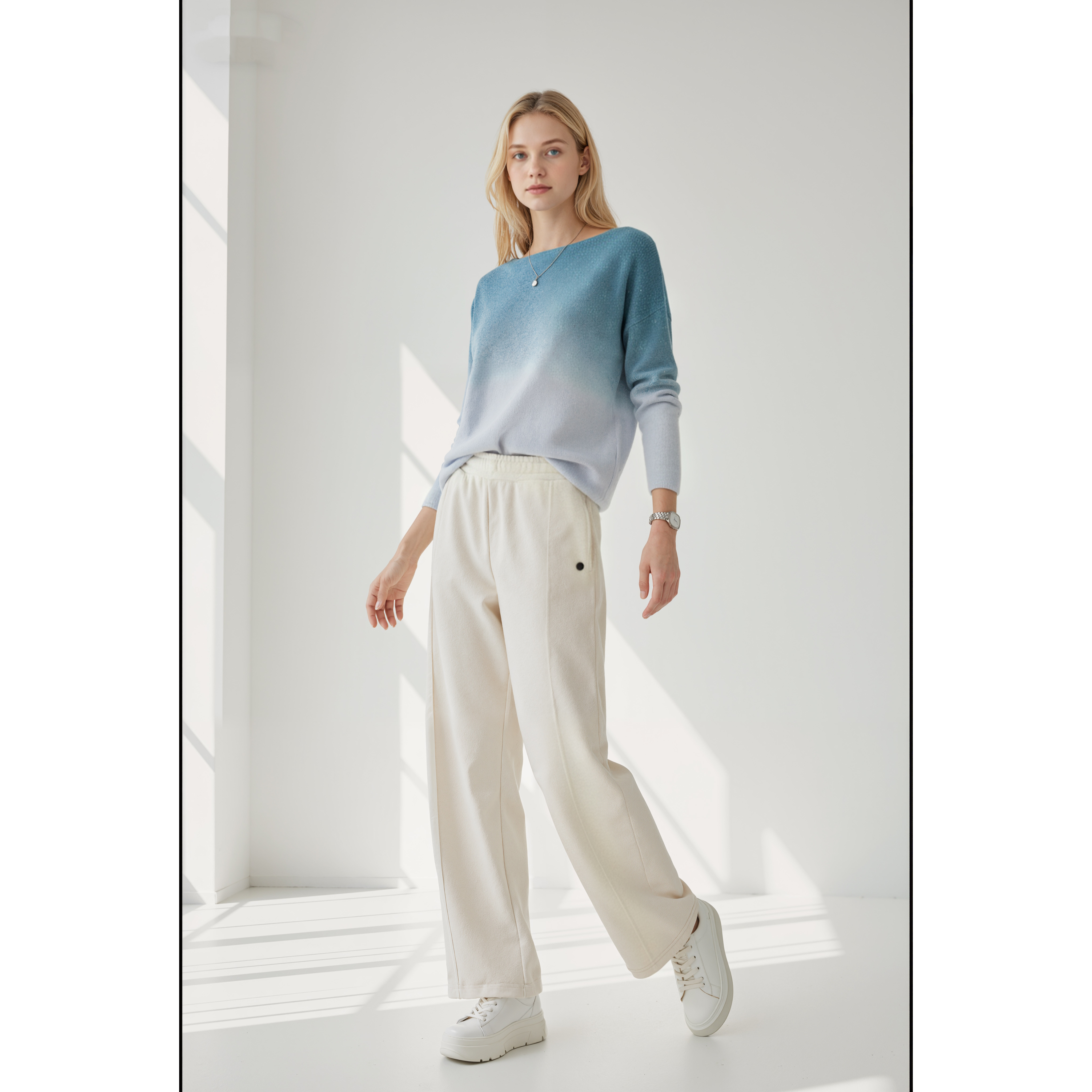 熙薇【晨雾锁林】2025秋季新款时尚气质休闲渐变毛衣上衣H5530