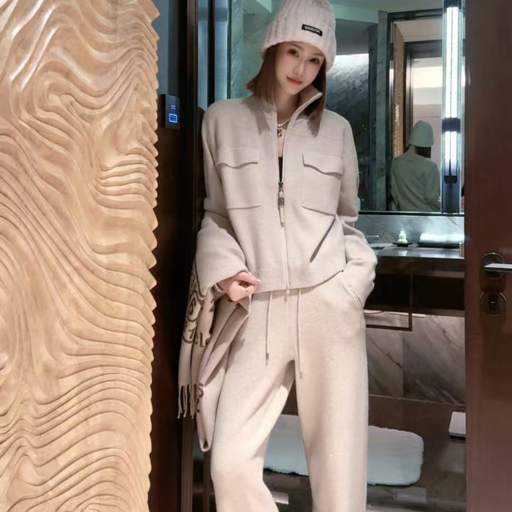 熙薇【秋日限定】2025秋季新款时尚休闲慵懒保暖羊毛套装H5672