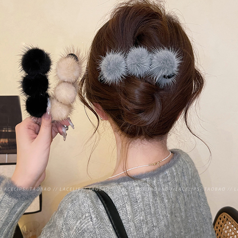 春日毛绒小毛球马尾扣香蕉夹抓夹