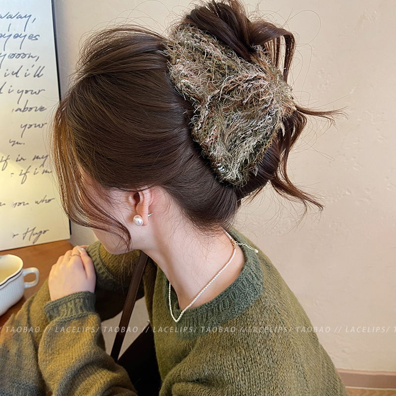 森系毛线三角抓夹女高级感