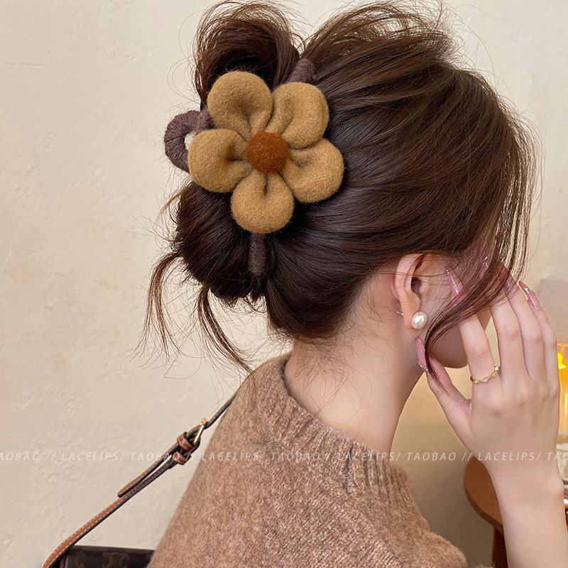 秋日叙说~毛绒花朵头发抓夹女