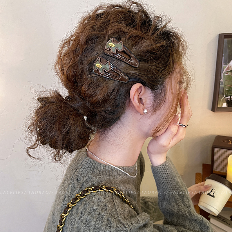 复古皮质小狗三角发夹女2025新款