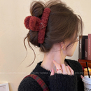 圣诞红爱心格纹羊羔毛抓夹女2025新鲨鱼夹发夹后脑勺盘发夹子发饰