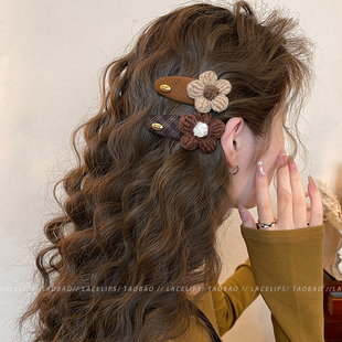 毛线花朵格纹金标发夹女侧边夹子头饰2025新款 高端前额发卡刘海夹