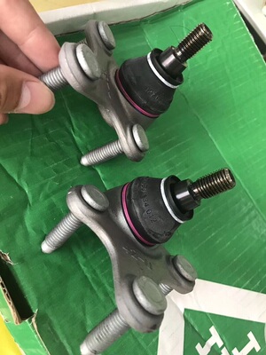 新帕萨特途观速腾迈腾CC高尔夫明锐途安三角臂下摆臂悬挂球头