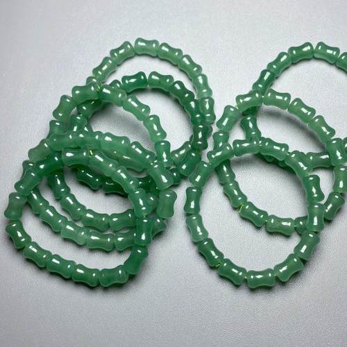 天然绿东陵玉润透光亮