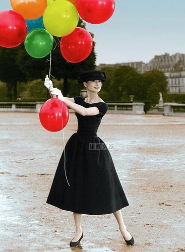 赫本同款连衣裙秋小香风时尚淑女收腰显瘦遮肚小黑裙礼服裙大摆裙