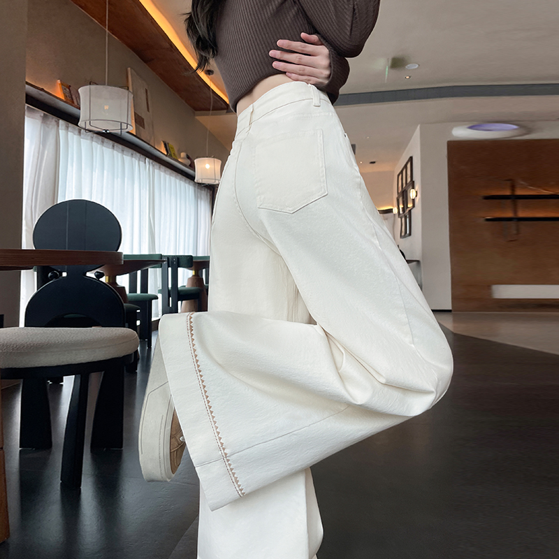 米白色刺绣阔腿牛仔裤女