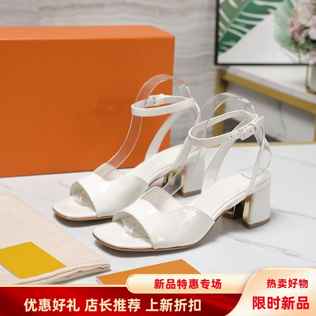 粗跟漆皮凉鞋女中跟高跟凉鞋鞋