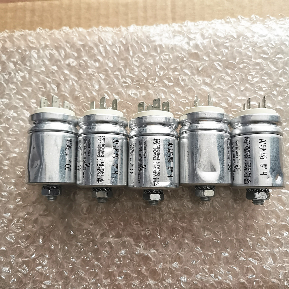 保加利亚产 电机启动电容 AV C.87.8BF3 MKP 4uF 420V 外壳凹陷图片