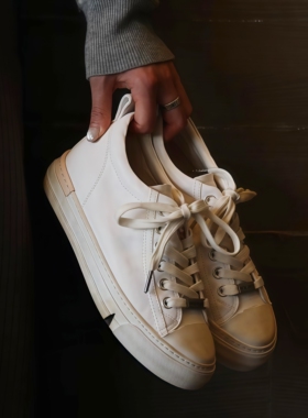 冉言增高6cm-2026春进口水洗马皮运动休闲慢跑板鞋女小白鞋