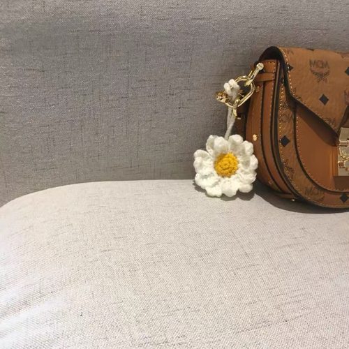 DIY手工毛线编织金智妮钥匙扣