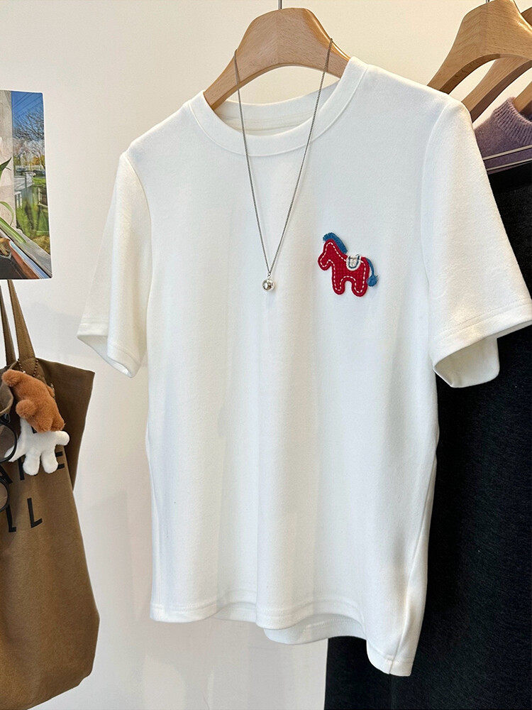 2026超火红色T恤女小马刺绣短袖宽松大码内搭夏百搭松弛感打底衫,女装/女士精品,大码内搭,淘宝优惠券,粉丝福利购,淘宝优惠卷