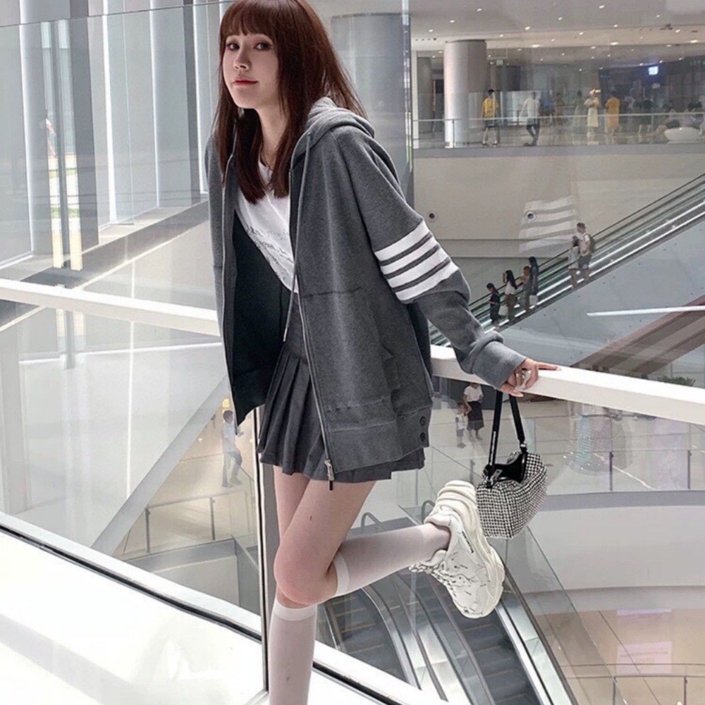 轻奢高品质外套连帽卫衣