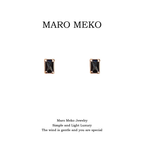 MaroMeko黑色锆石长方形耳钉