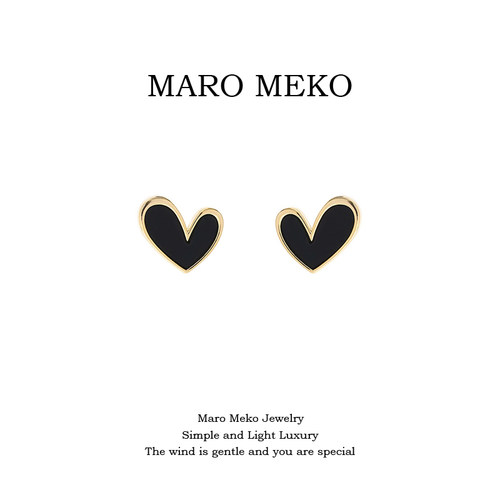 MaroMeko2024新款黑色爱心耳钉