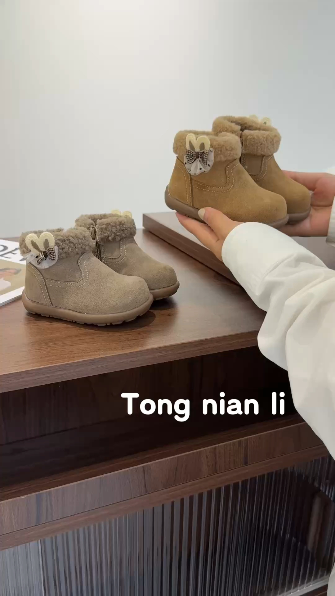 宝宝冬季鞋软底婴儿鞋女宝学步鞋小童加绒短靴男童棉鞋16-26码