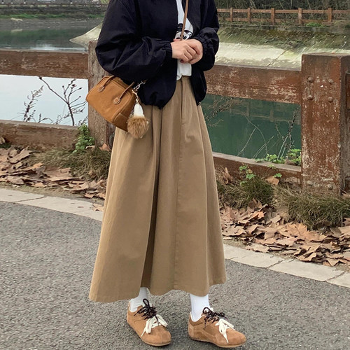 卡其色a字半身裙女大码秋冬
