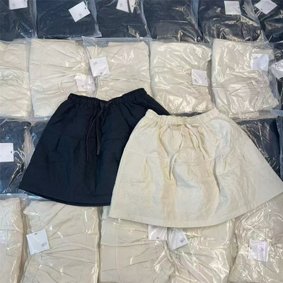 黑色杏色抽绳夹棉A字裙