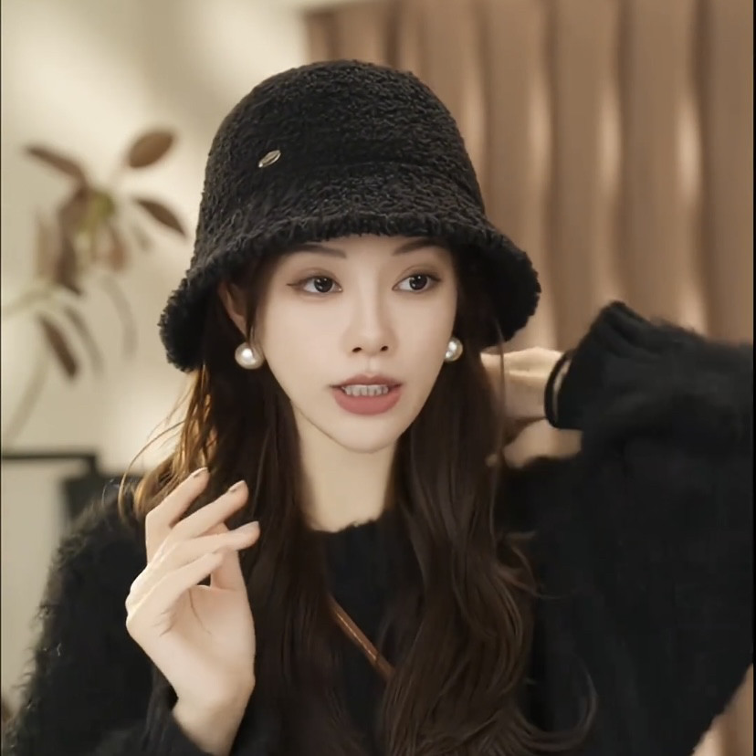 黑色羊羔毛渔夫帽子女款2024新款秋冬季贴标大头围显脸小百搭盆帽,服饰配件/皮带/帽子/围巾,帽子,淘宝优惠券,粉丝福利购,淘宝优惠卷