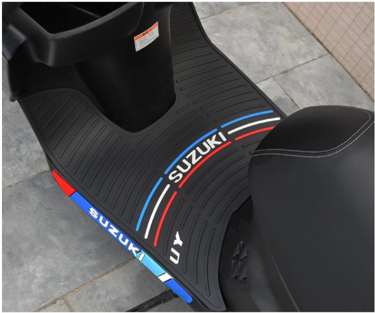 适用轻骑铃木丽梦脚踏垫改装配件