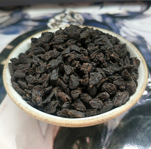 碎銀子 云南普洱茶 勐海布朗山古樹茶化石 陳香原味 500克熟散茶