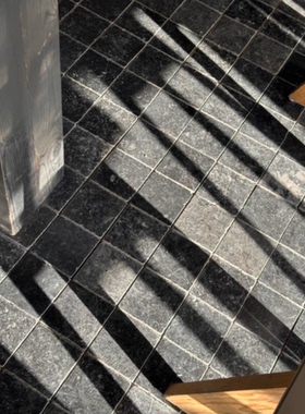 复古做旧黑色莱姆石户外马赛克瓷砖汀步石庭院花园卫生间防滑地砖