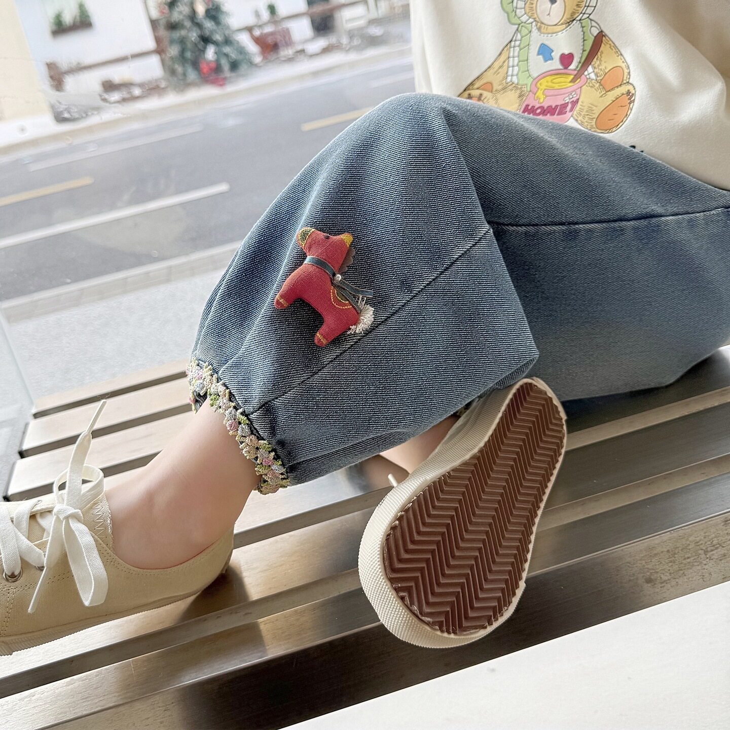 女童裤子春秋季2026新款小童洋气儿童灯笼裤开宝宝春装超好看牛仔