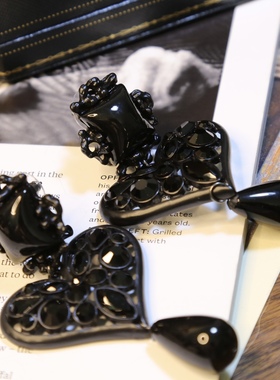 中古vintage复古之王神秘黑色琉璃爱气质耳拍哥特风耳坠毁灭爱心