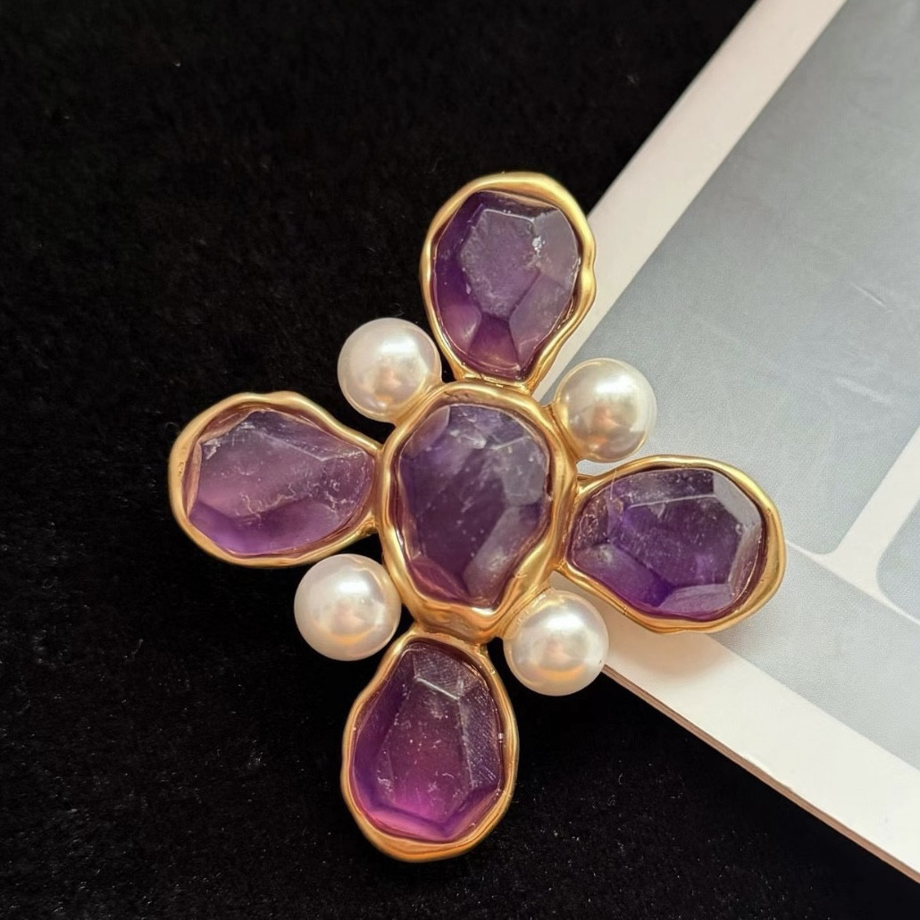 中古风复古宫廷风高级感复古镀真金紫水晶十字架胸针胸花