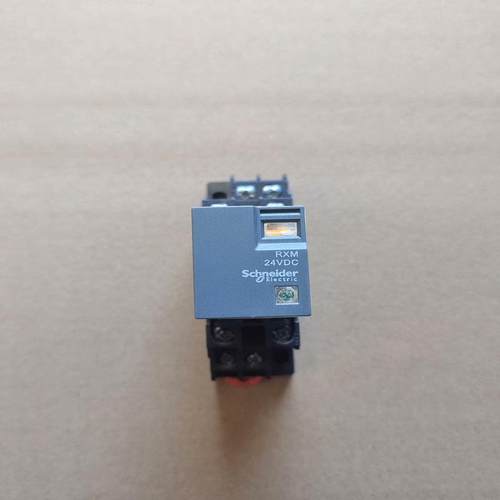 施耐德继电器 RXM2LB2BD、RXZE1M2 备件/咨询