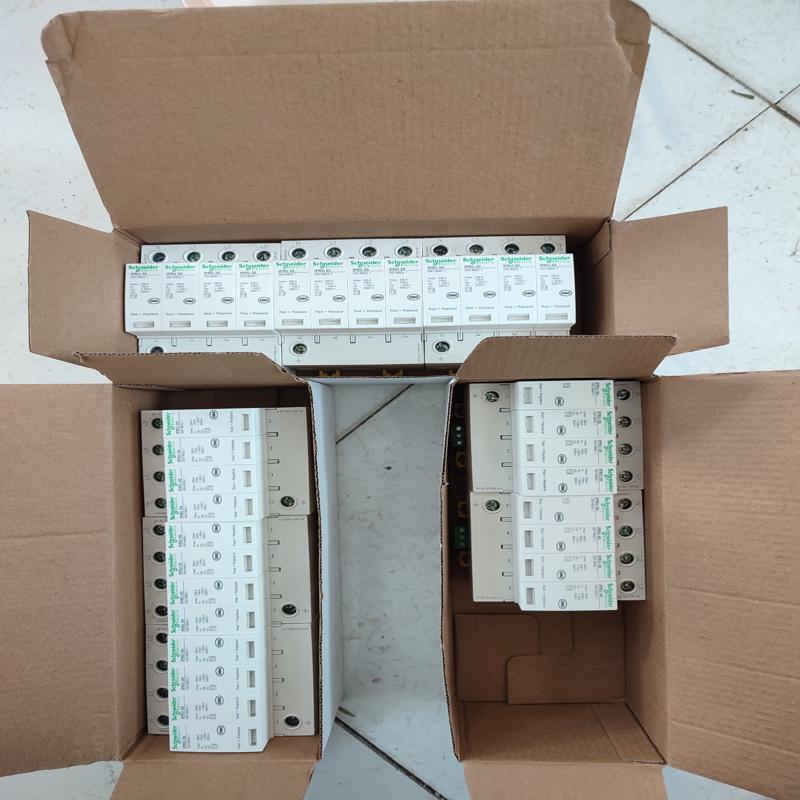 施耐德IPRU浪涌保护器4P20KA和4P40K 备件/咨询