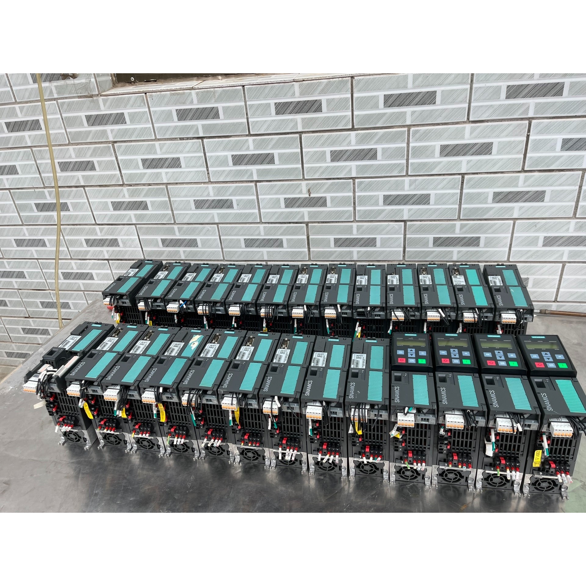 6SL3210-1PB13-8UL0、6SL3244-0BB 备件/咨询