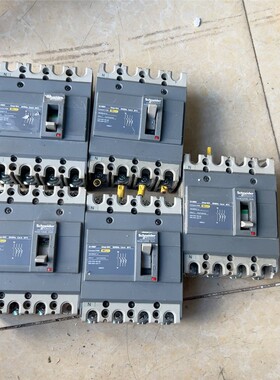 施耐德NSE100E 塑壳断路器30A，成色如图实拍，  备件/咨询