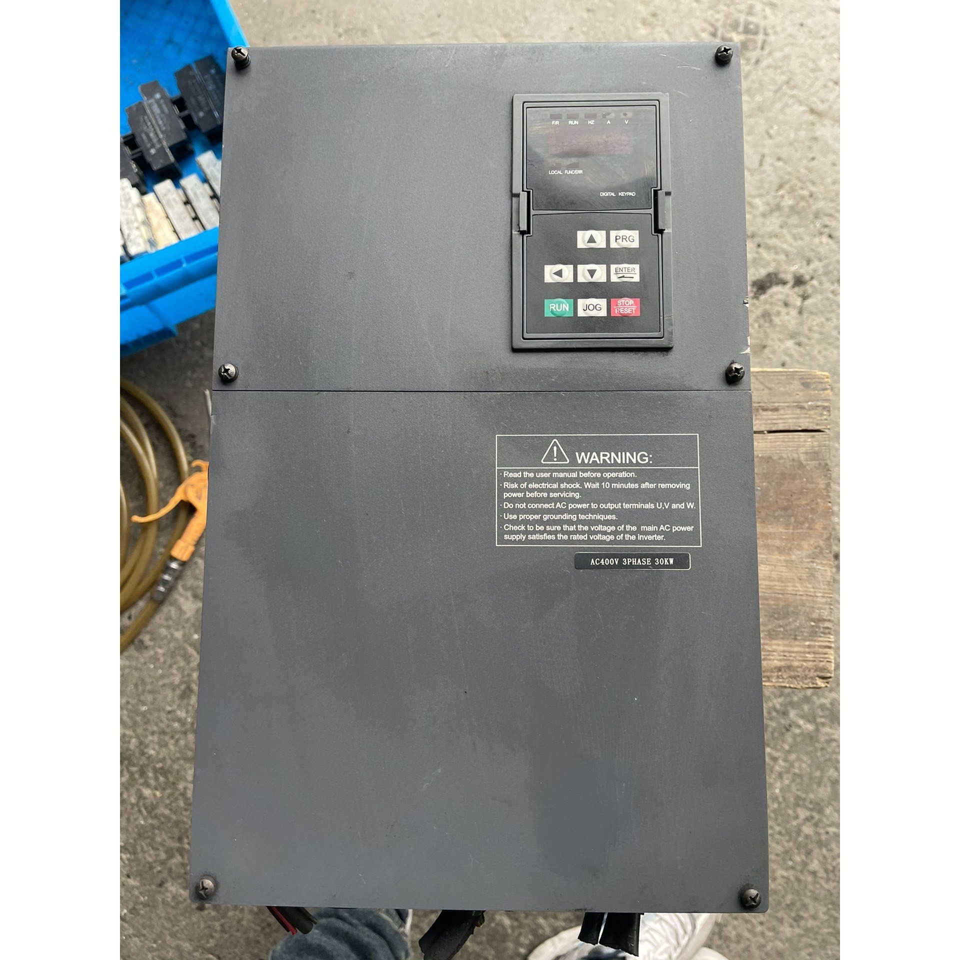 众辰变频器XL800T30KY4/30KW/380V成色 备件/咨询