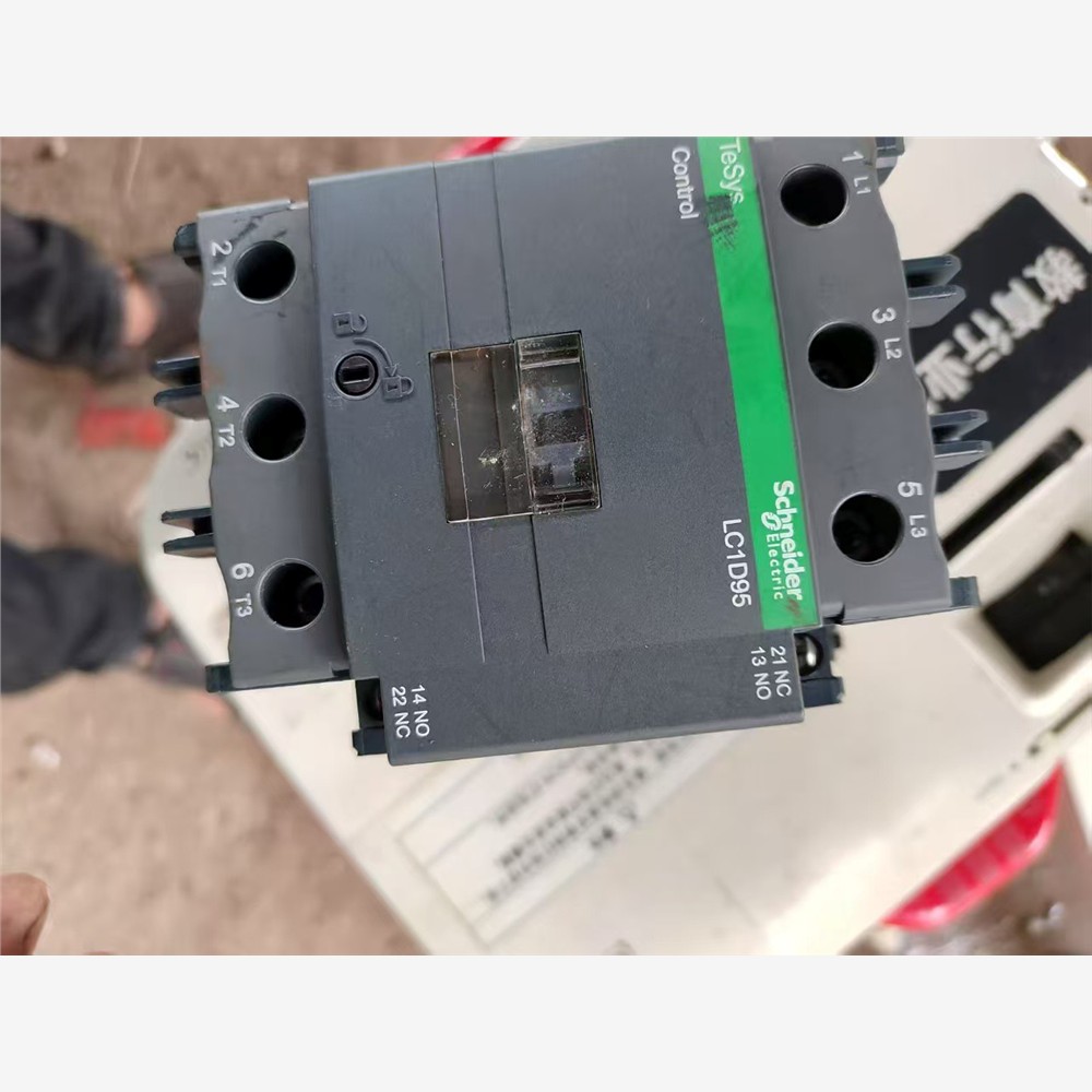 施耐德交流接触器LC1D95 备件/咨询