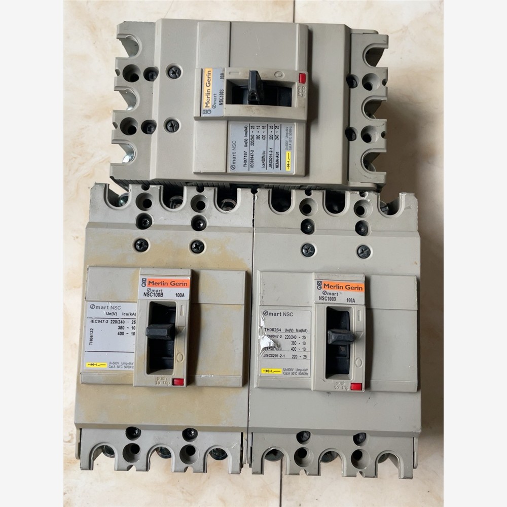 施耐德3P空气开关塑壳断路器 NSC100B 二手开关 成色 备件/咨询