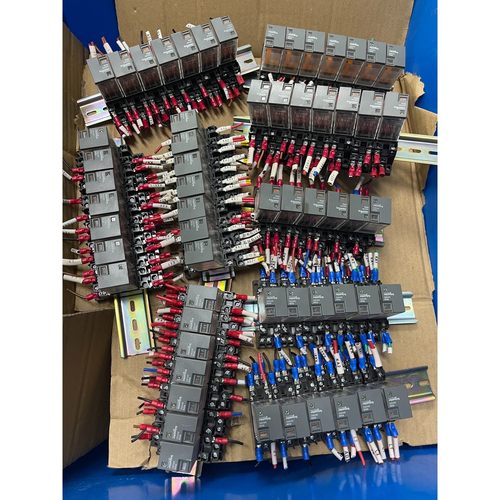 施耐德继电器RXZE1M2CRXM2LB2BDDC24 备件/咨询