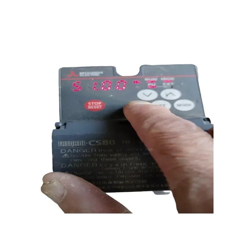 变频器 FR-CS82S-042-60 原装 维修/咨询