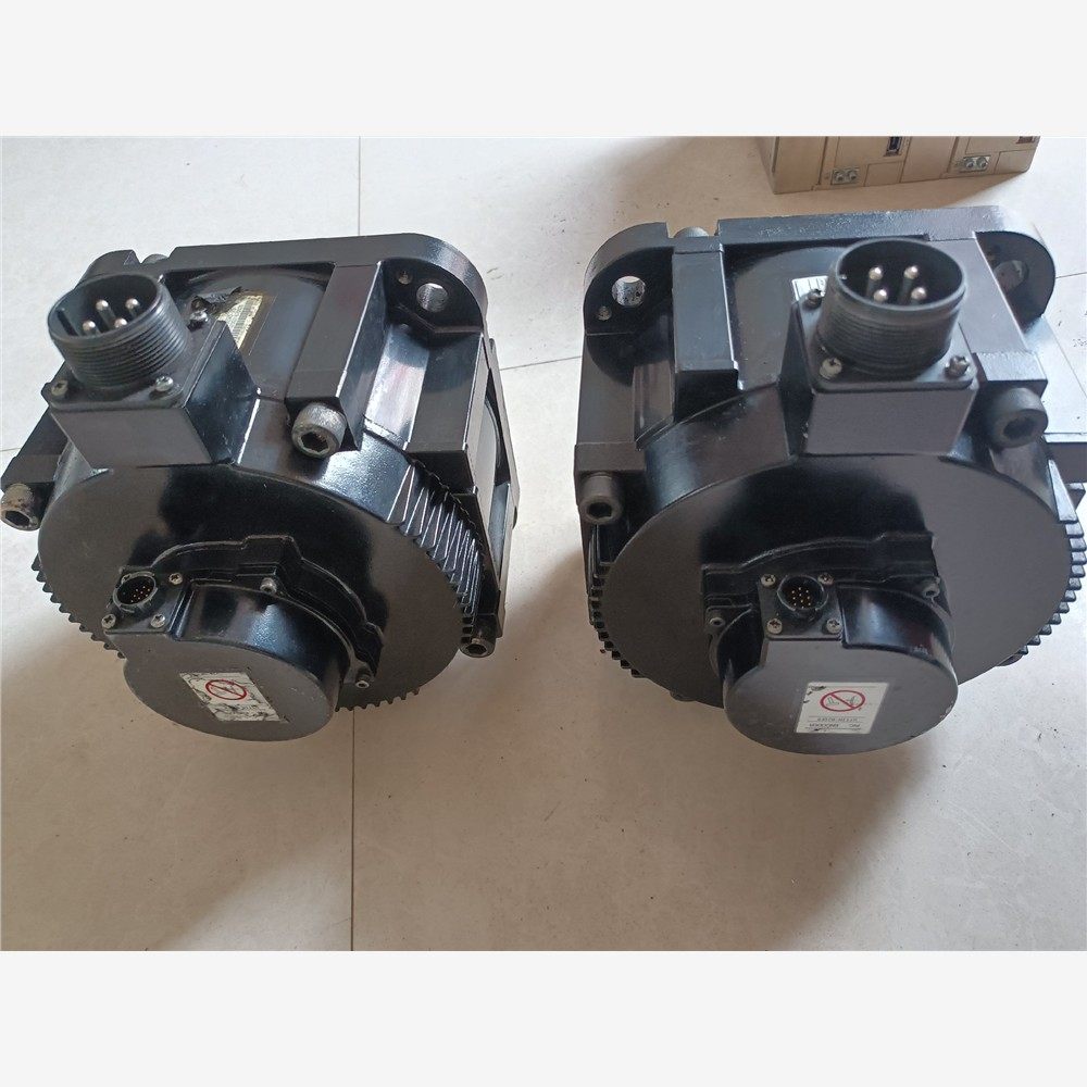 安川伺服5系套装3kw，SGD