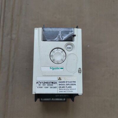 施耐德变频器 ATV12H037M2X 037KW220V 备件/咨询