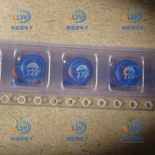 SLF7045T-220MR90-PF 贴片功率电感 7045 22UH 0.9A 7*7 全新直拍