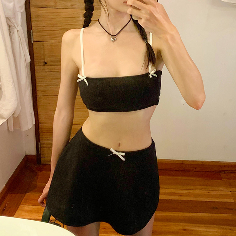 2025新款泳衣女裙式三角分体吊带少女温泉度假沙滩游泳装女款黑色