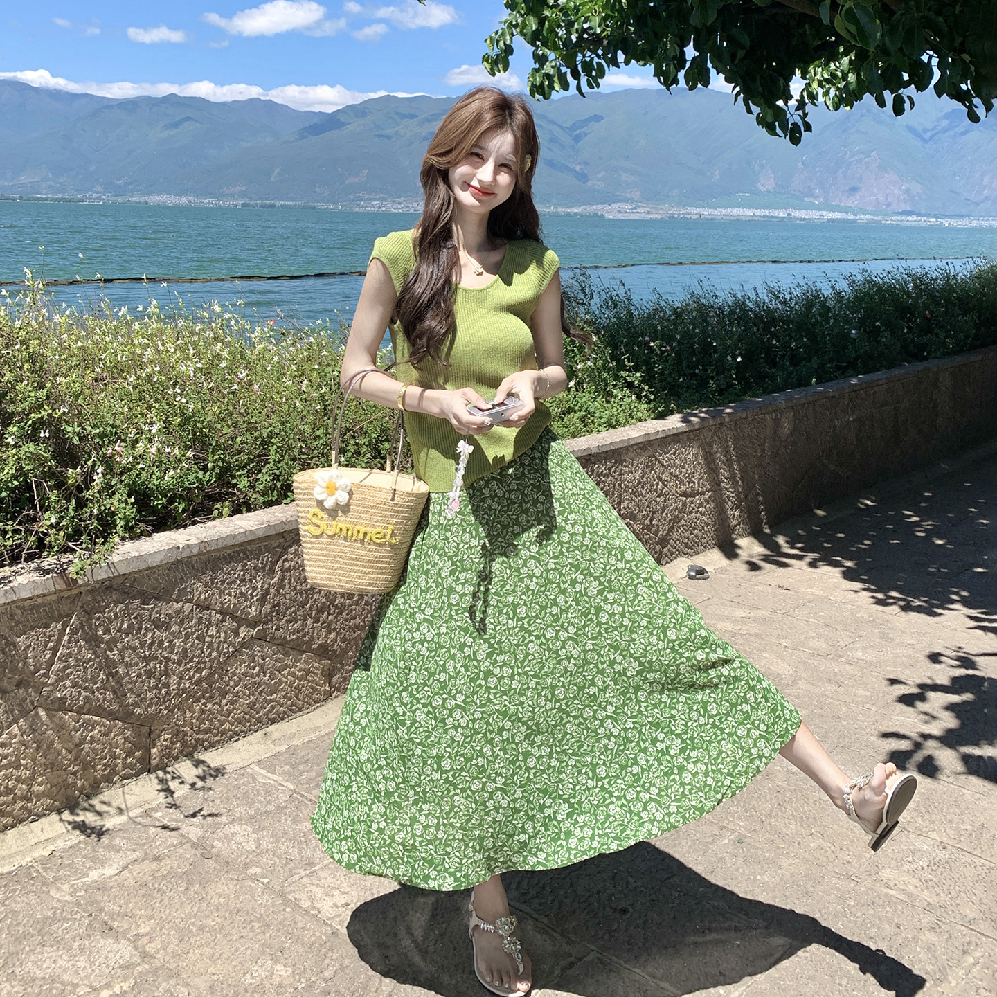 森女系轻氧松弛感旅游套装夏日针织上衣碎花半身裙两件套2026新款