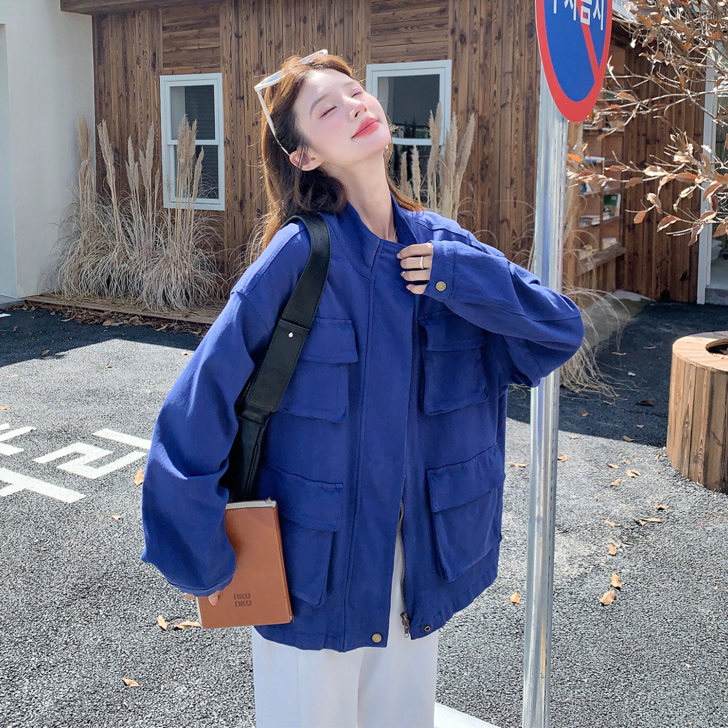 工装风立领大口袋显瘦短外套女