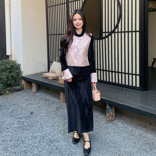 黑色新中式国风巨好看套装裙女2026春盘扣马甲打底衫半身裙三件套