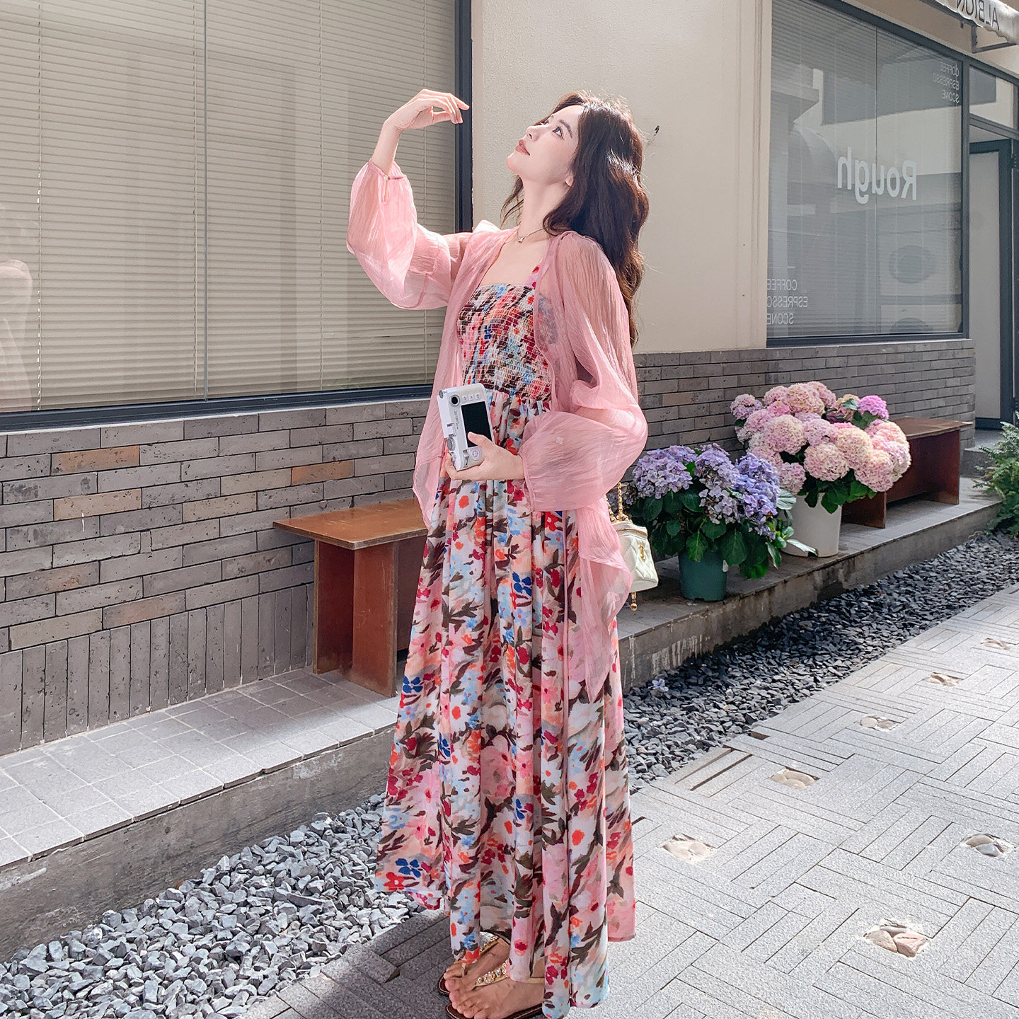 碎花吊带连衣裙女两件套防晒